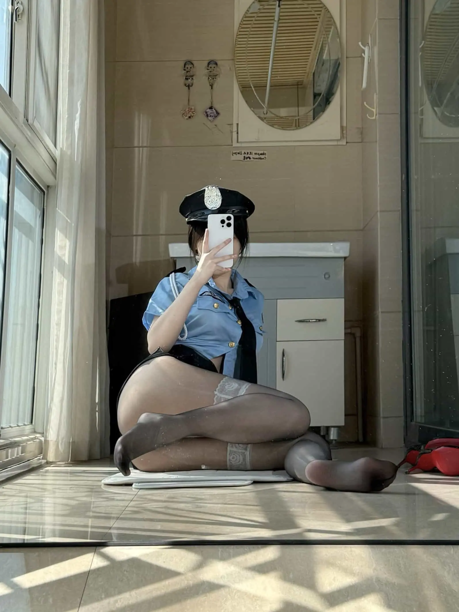JFirst zip不可爱羚 高价定制 女警制服 48P8V 1.04GB 2 tuya
